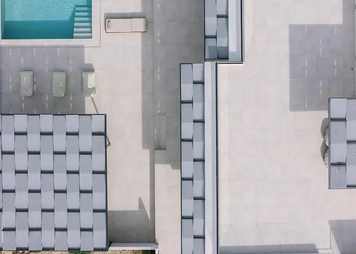 빌라 Maninee-bespoke Villa-pool -bbq-seaview