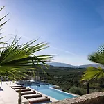 빌라 Maninee-bespoke Villa-pool -bbq-seaview *