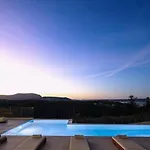 Maninee-bespoke Villa-pool -bbq-seaview 빌라 하니아