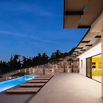 빌라 Maninee-bespoke Villa-pool -bbq-seaview