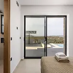 Maninee-bespoke Villa-pool -bbq-seaview *
