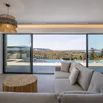 Vila Maninee-bespoke Villa-pool -bbq-seaview Chania (Crete)