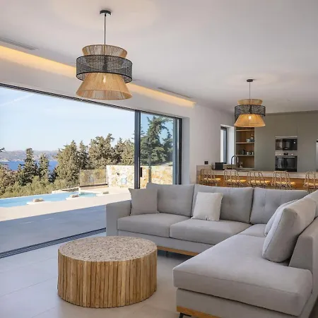 Maninee-bespoke Villa-pool -bbq-seaview Chania (Crete)