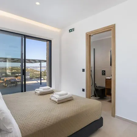 Maninee-bespoke Villa-pool -bbq-seaview * Chania (Crete)