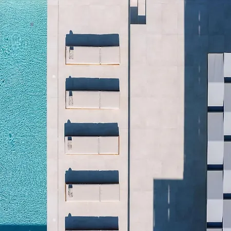 Maninee-bespoke Villa-heated Pool -bbq-seaview Вілла Ханья (Крит)