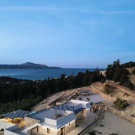 Maninee-bespoke Villa-pool -bbq-seaview * Chania (Crete)