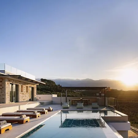 Вілла Maninee-bespoke Villa-heated Pool -bbq-seaview *