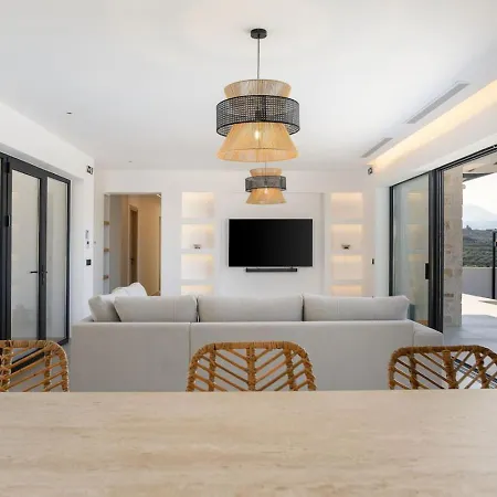 Вілла Maninee-bespoke Villa-heated Pool -bbq-seaview *