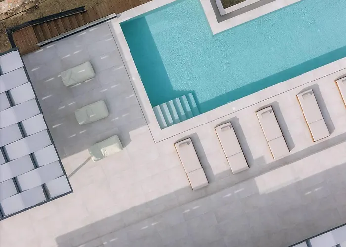 Maninee-bespoke Villa-pool -bbq-seaview * Chania (Crete)