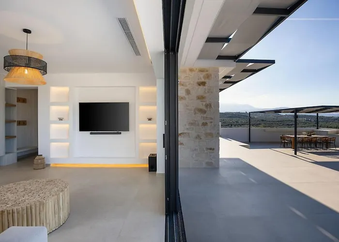 Maninee-bespoke Villa-pool -bbq-seaview Villa Chania (Crete)