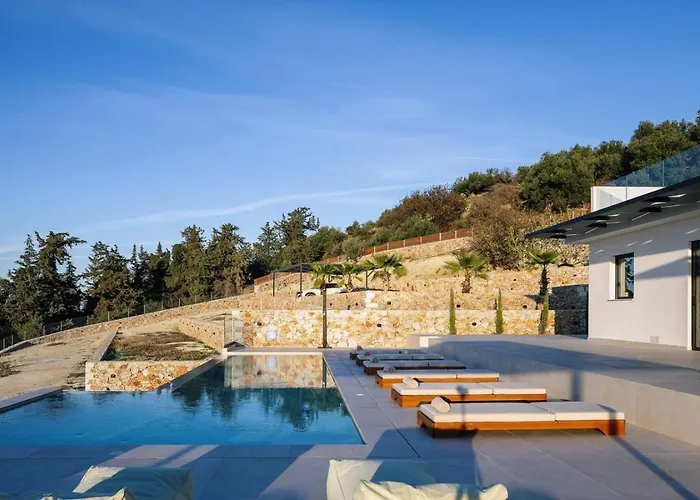 Maninee-bespoke Villa-pool -bbq-seaview Villa Chania (Crete)