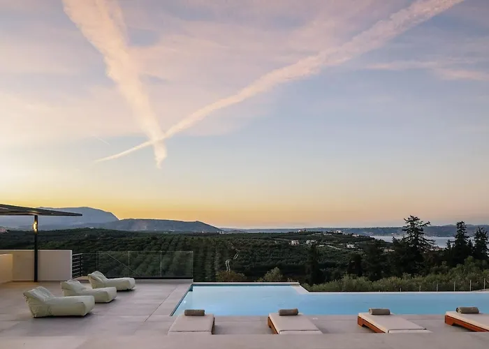 Maninee-bespoke Villa-pool -bbq-seaview