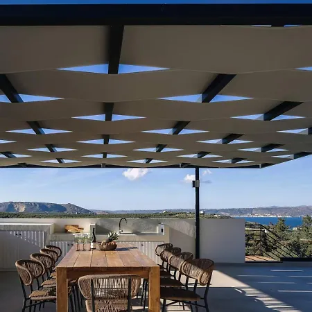 Maninee-bespoke Villa-pool -bbq-seaview Вилла *