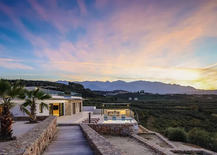 Maninee-bespoke Villa-pool -bbq-seaview