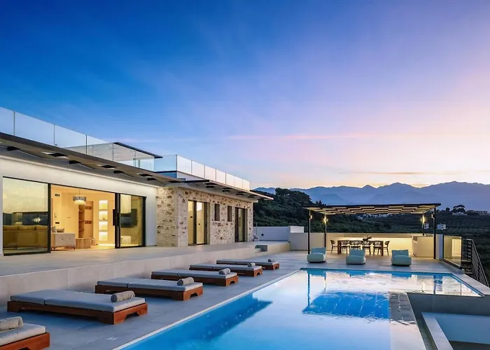 Maninee-bespoke Villa-pool -bbq-seaview Ханья