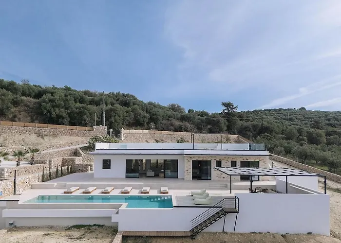 Maninee-bespoke Villa-pool -bbq-seaview Вилла Ханья