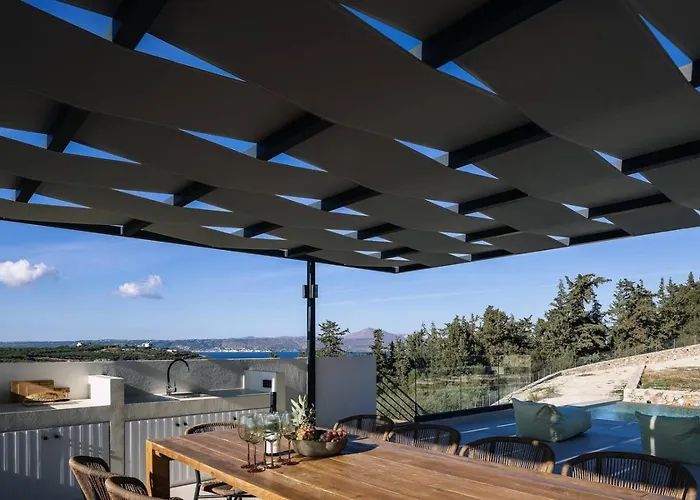 Вилла Maninee-bespoke Villa-pool -bbq-seaview *