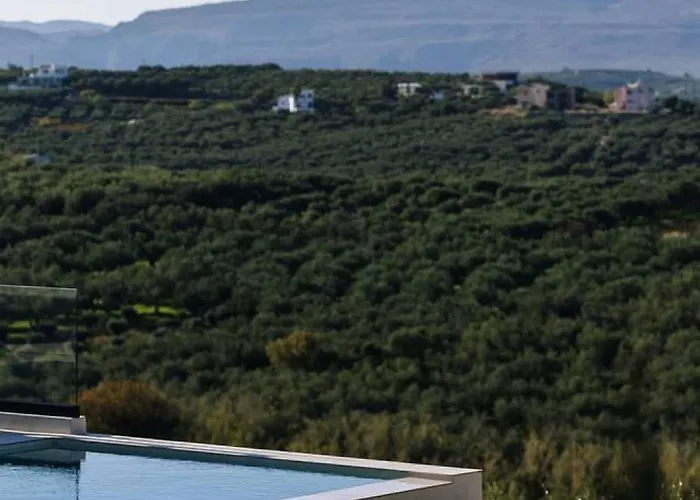 Вилла Maninee-bespoke Villa-pool -bbq-seaview