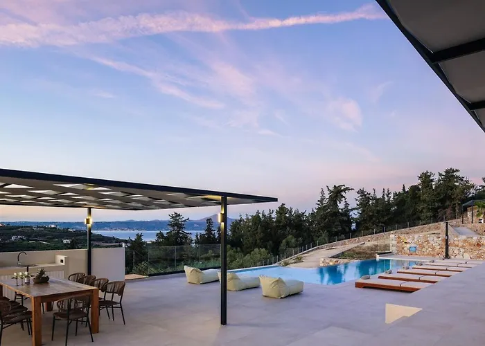 Maninee-bespoke Villa-pool -bbq-seaview Вилла Ханья