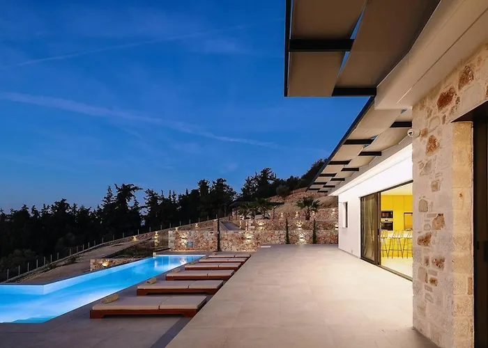 Вилла Maninee-bespoke Villa-pool -bbq-seaview