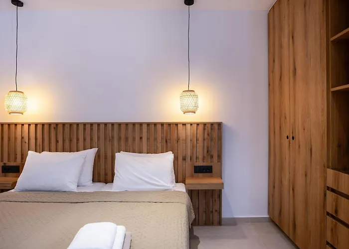 Maninee-bespoke Villa-pool -bbq-seaview