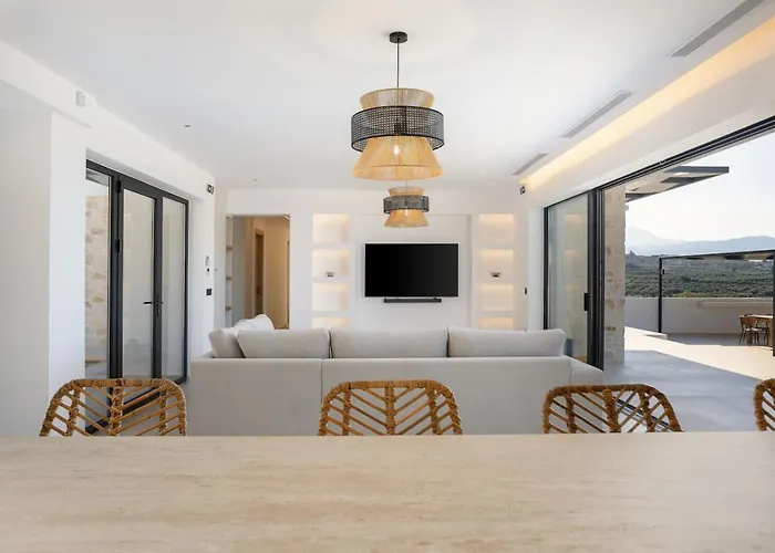 Вилла Maninee-bespoke Villa-pool -bbq-seaview *